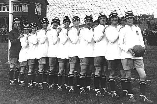女子サッカーの歴史となでしこ ― イギリスから世界に普及（1／2）