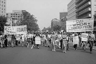 1970年のウーマンリブのデモ